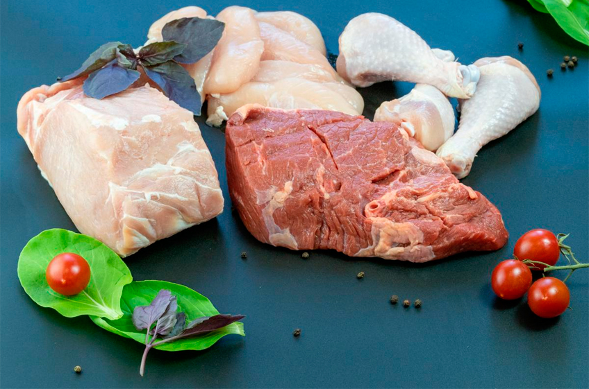 Российские производители свинины и мяса птицы продолжают снижать отпускные цены